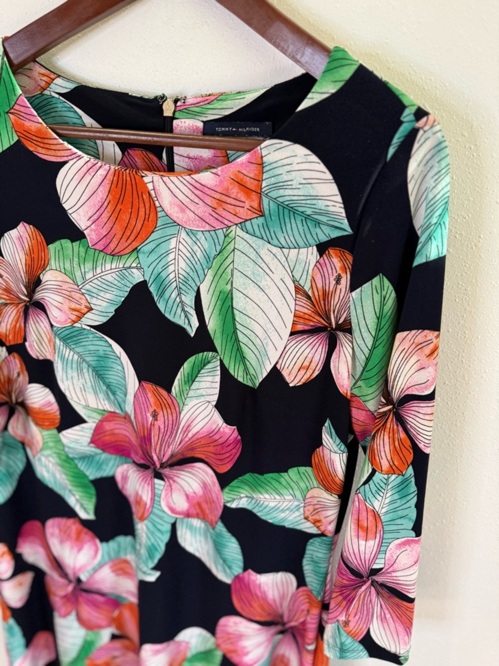 Tommy Hilfiger Floral Tropical Shift Dress Size 8 - Picture 2 of 7